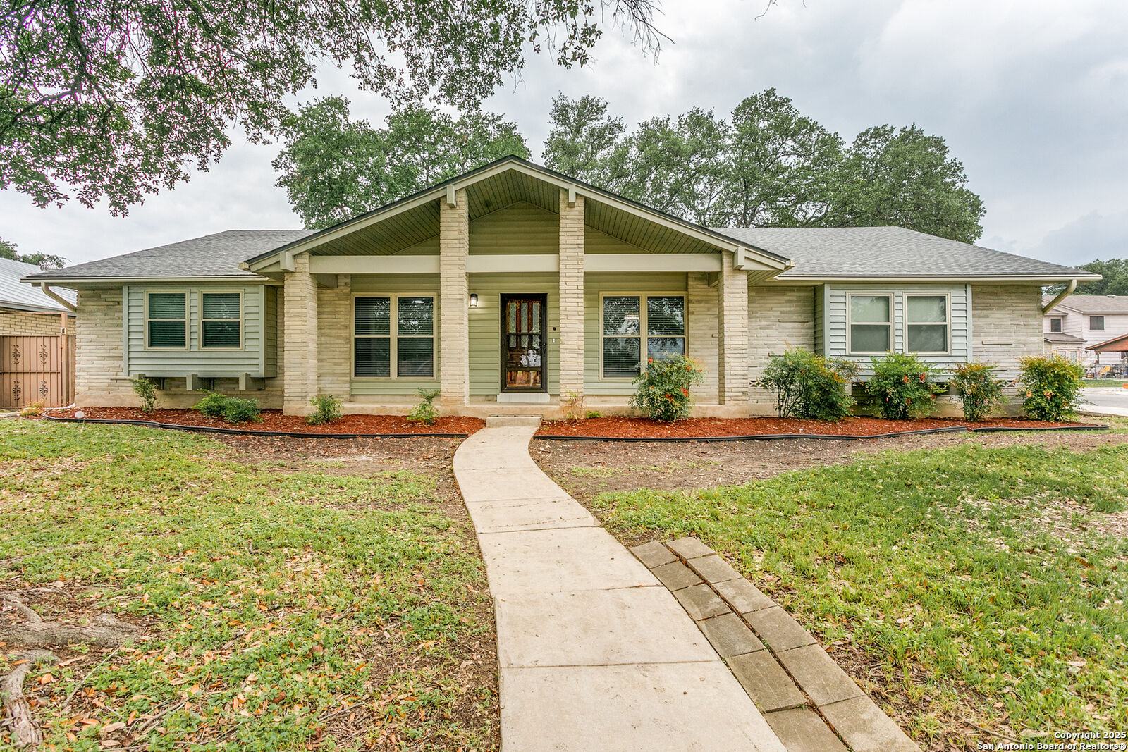 Property Photo:  1422 Synandra  TX 78232 