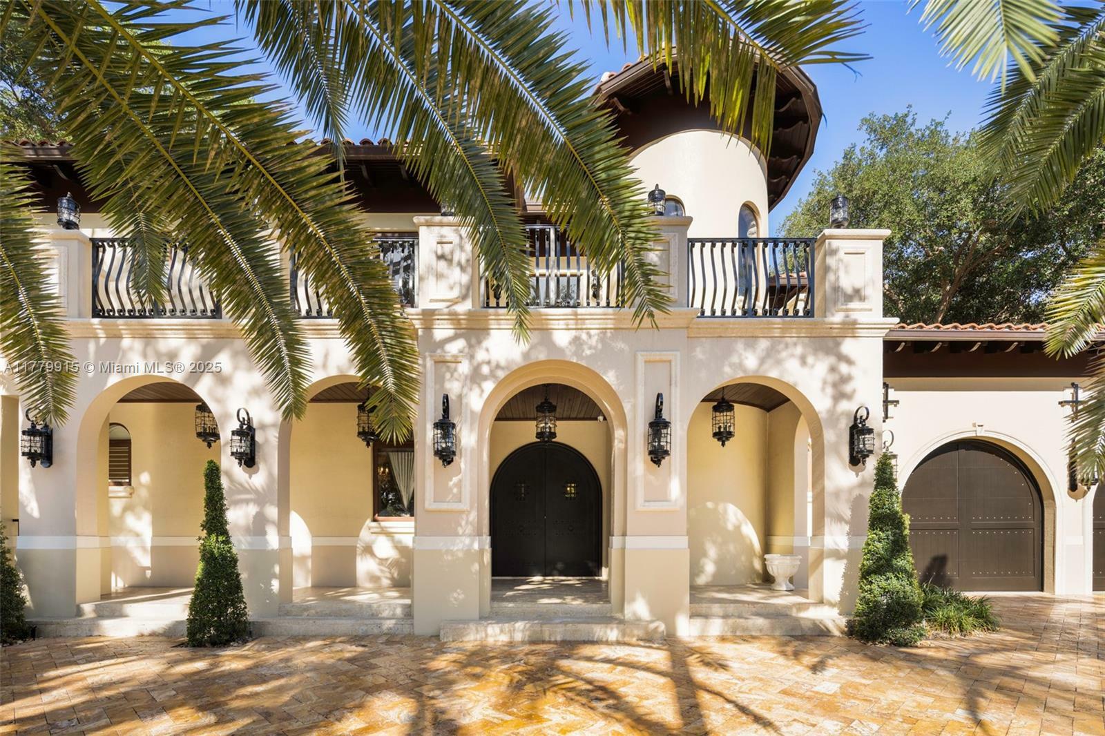 Property Photo: 6016 Leonardo St FL 33146