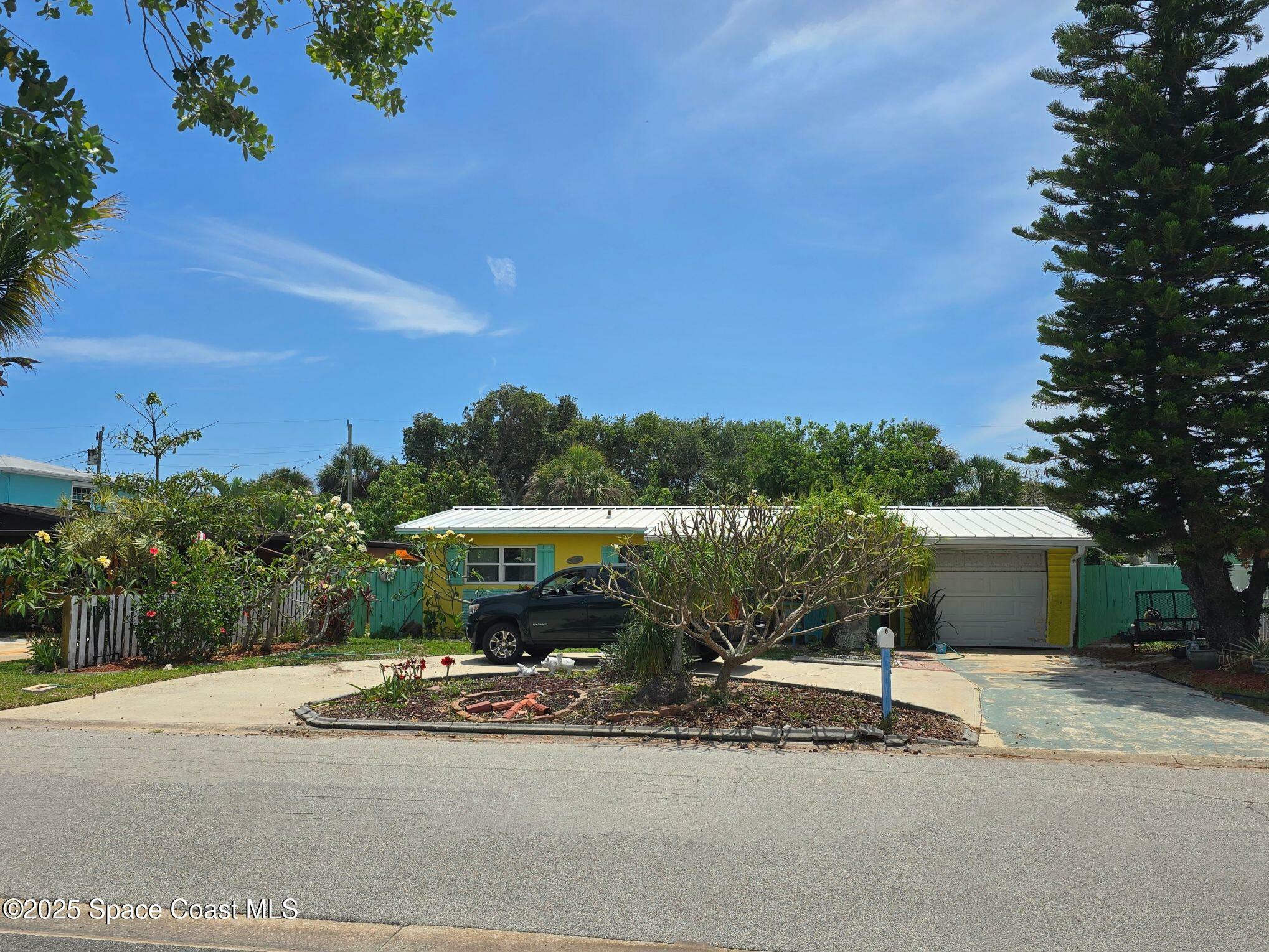 Property Photo: 305 Harrison Avenue FL 32920