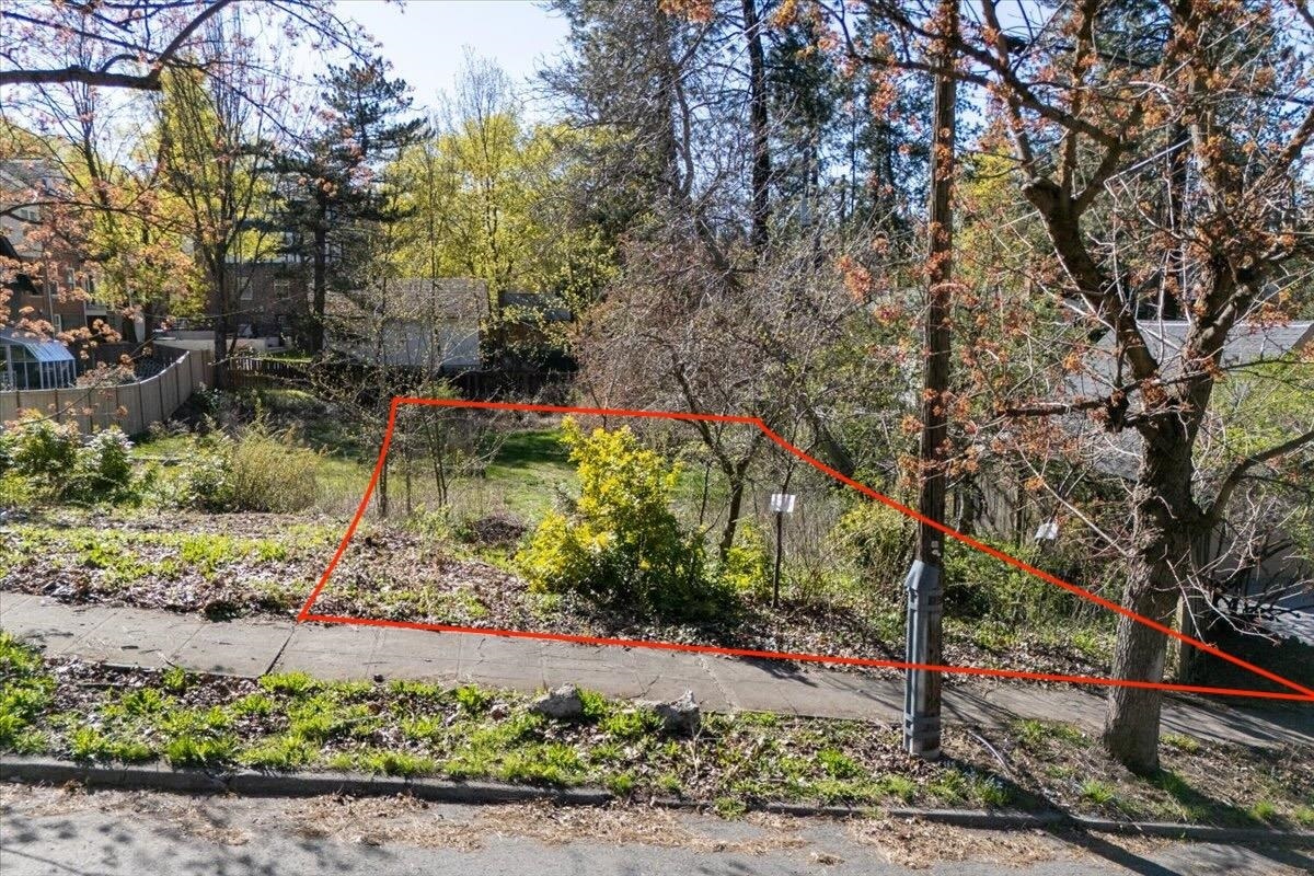 Property Photo: 1208 S Sheridan St WA 99202