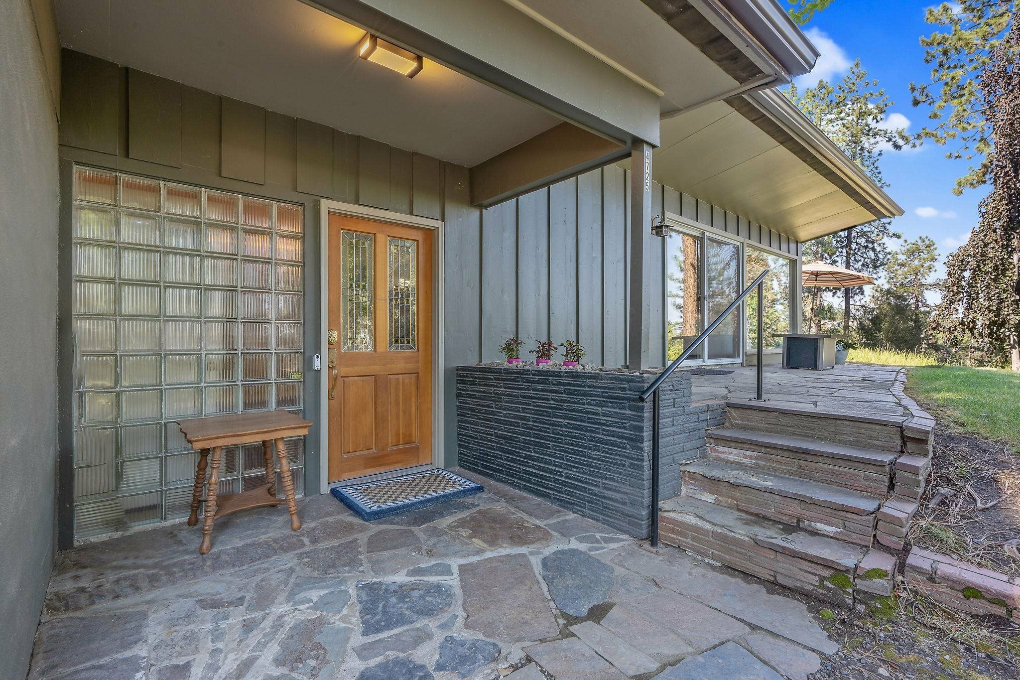 Property Photo: 4725 S Glenrose Rd WA 99223