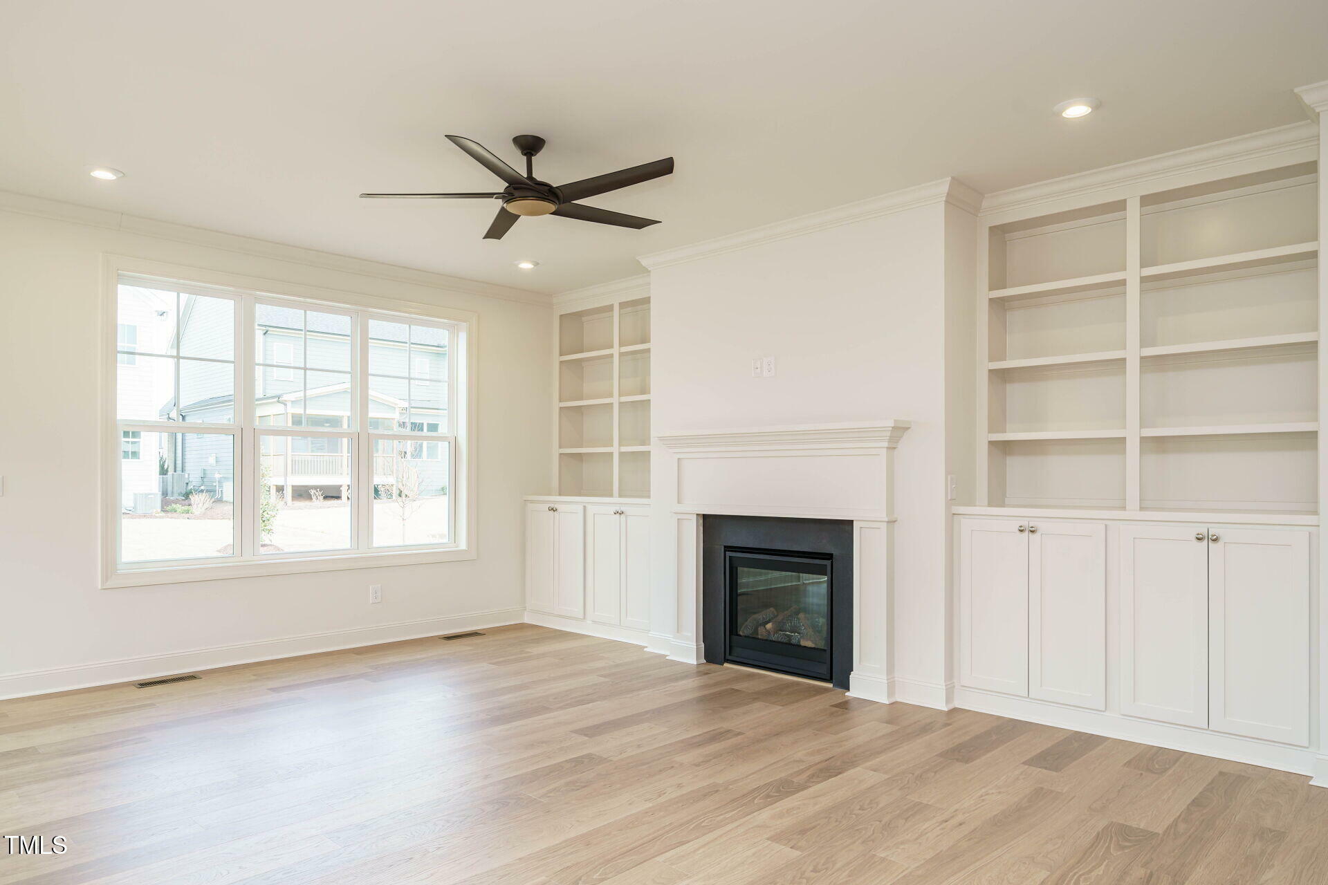 Property Photo: 749 W Holly Springs Road NC 27540