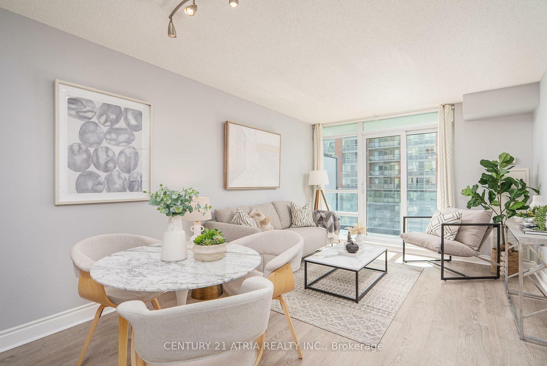 Property Photo: 55 South Town Centre Boulevard 608 ON L6G 0B1