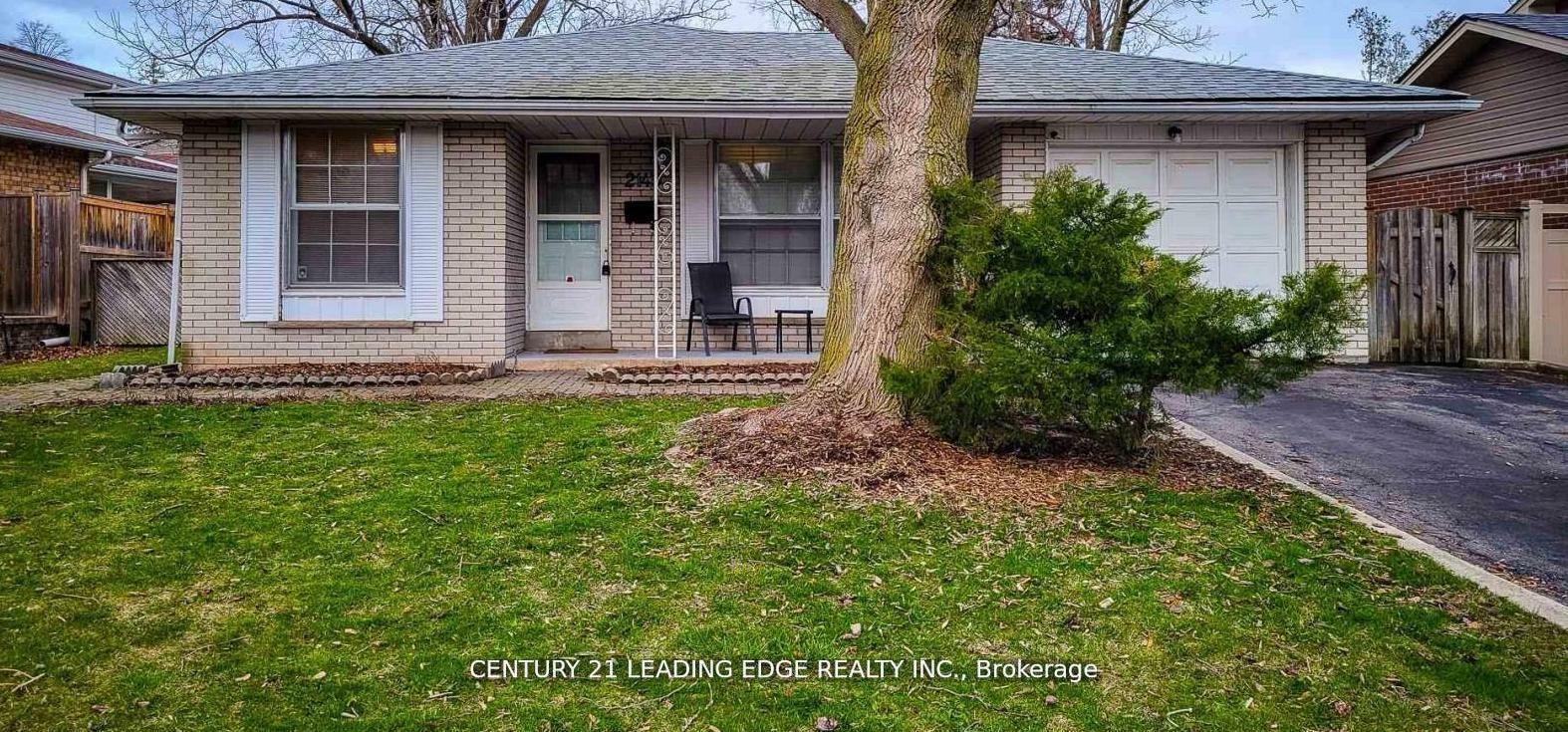 Photo de la propriété: 2145 Sandringham Drive ON L7P 1T8
