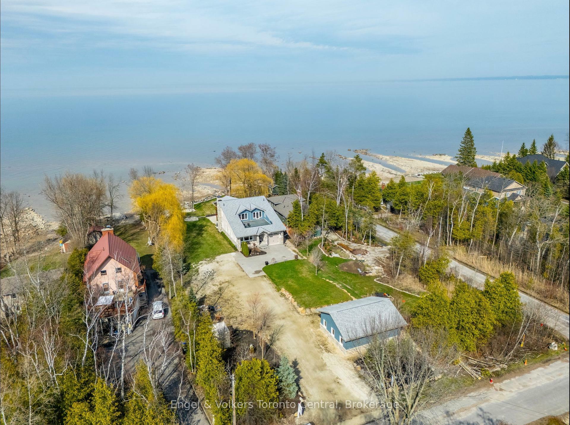 47 Glen Road  Collingwood ON L9Y 0X2 photo