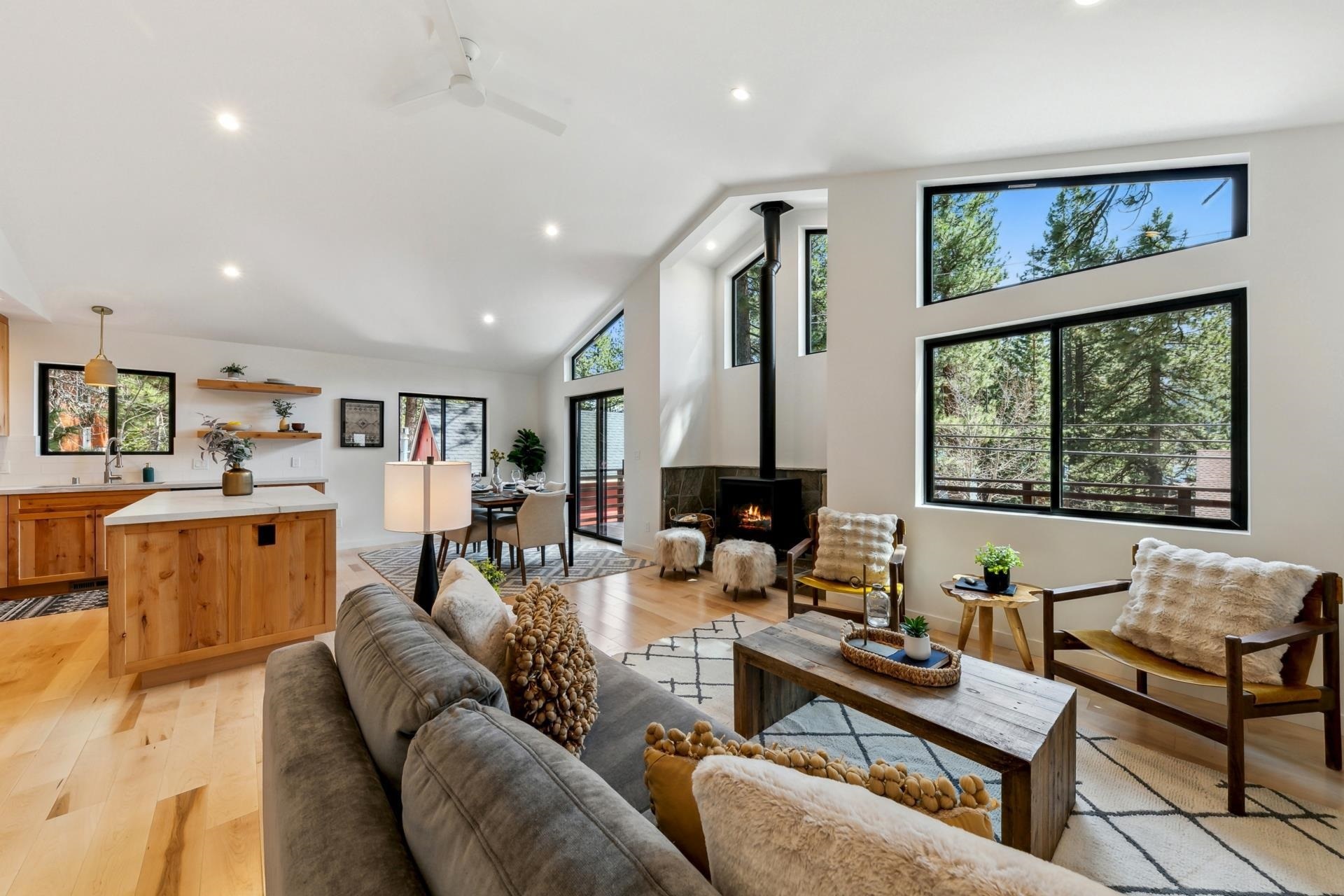 Property Photo: 13524 Moraine Road CA 96161