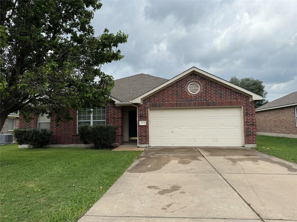 Property Photo: 3004 Hanstrom Court TX 78634