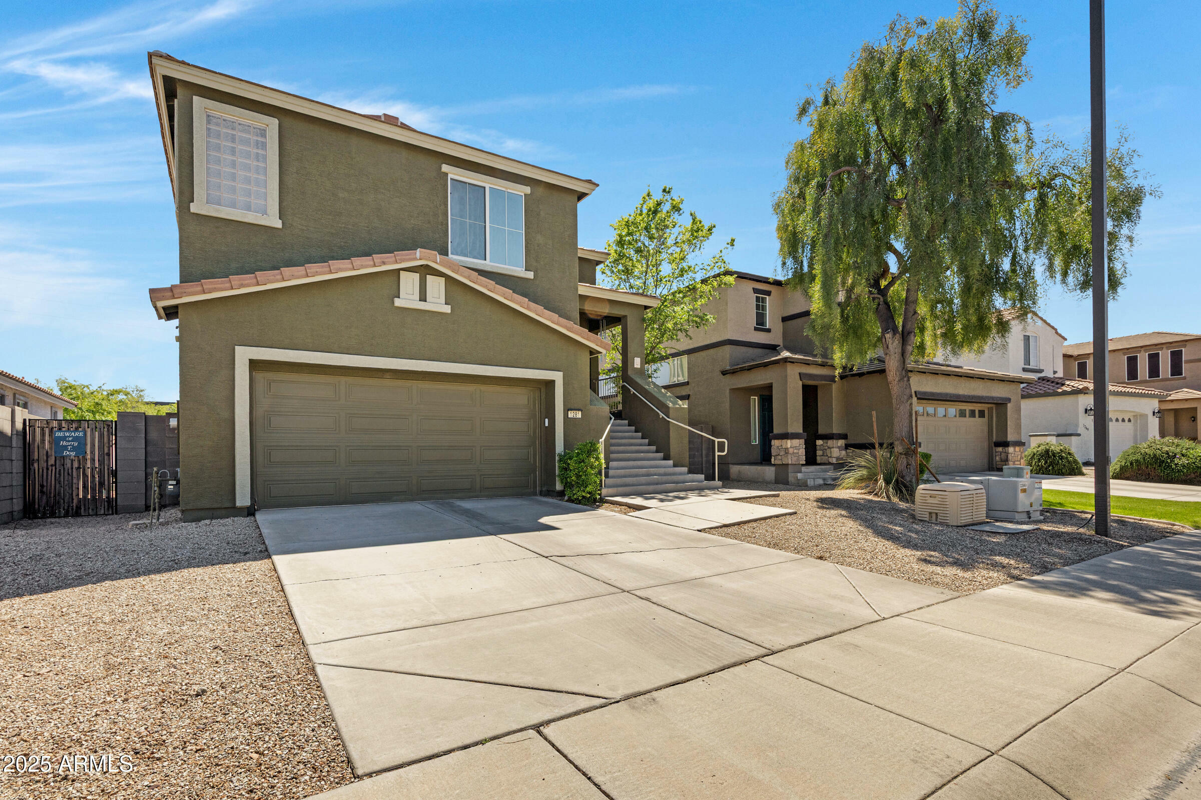 Property Photo: 1281 E Frances Lane AZ 85295