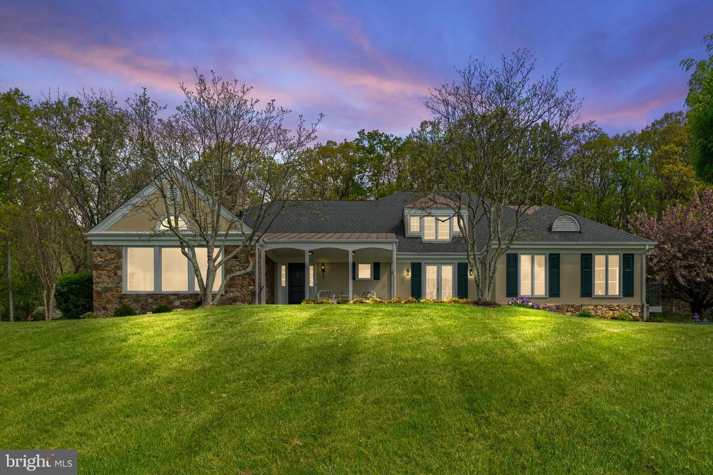 Property Photo:  8300 Falcon Glen Road  VA 20186 