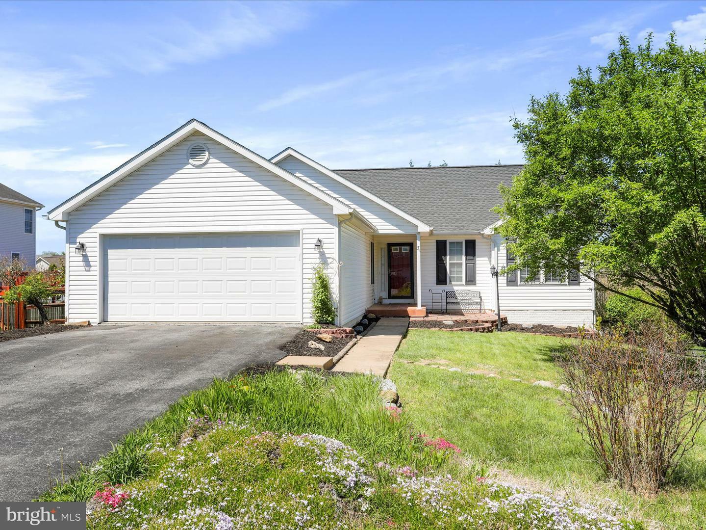 Property Photo: 31 Trix Court WV 25438