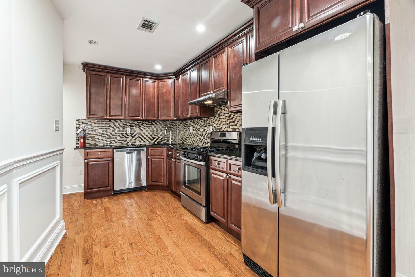Property Photo: 1523 Ellsworth Street 3 PA 19146
