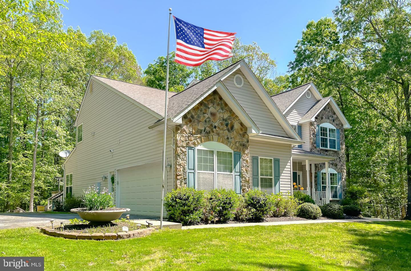Property Photo: 39316 Persimmon Creek Road MD 20659