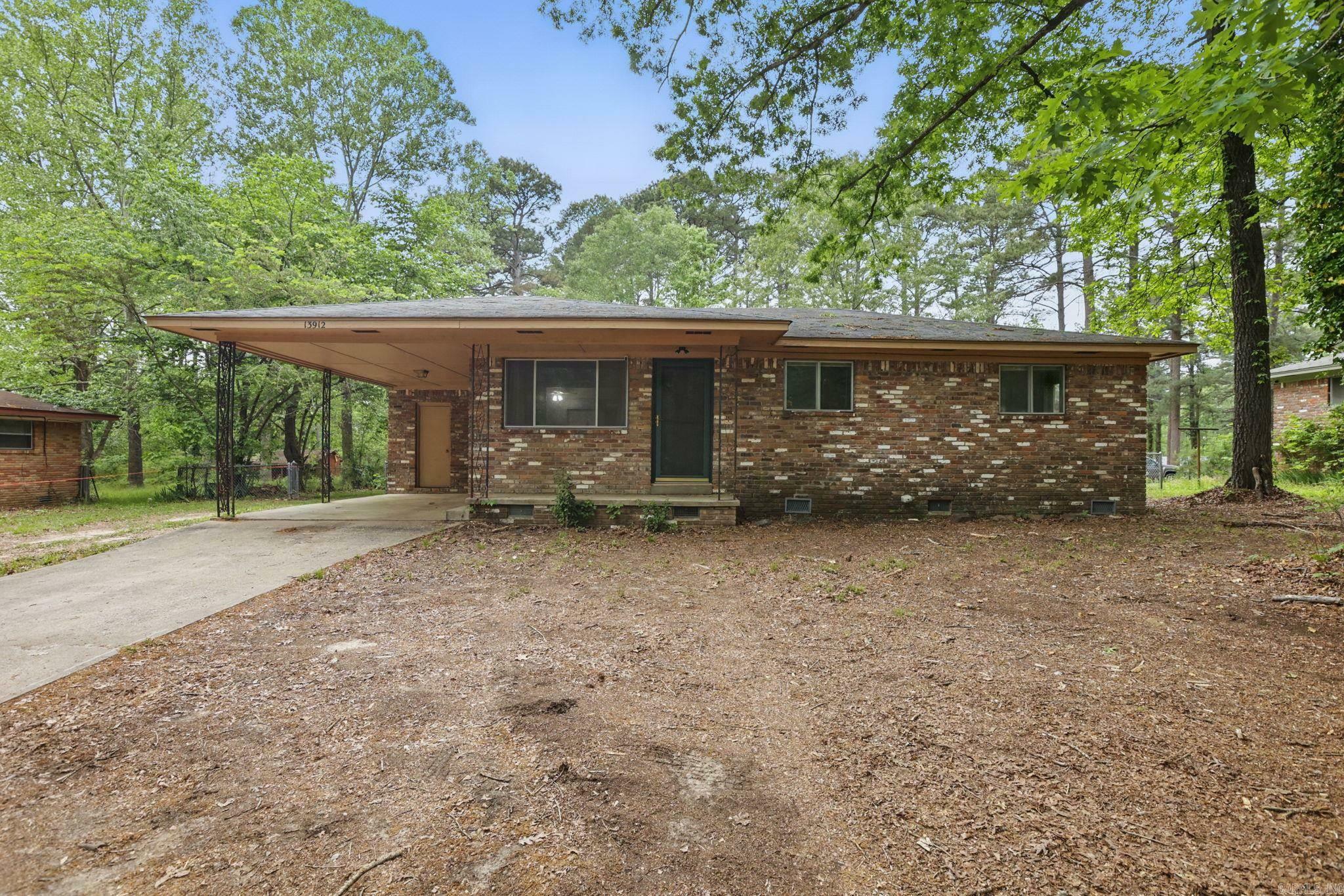 Property Photo: 13912 Sardis Road AR 72103