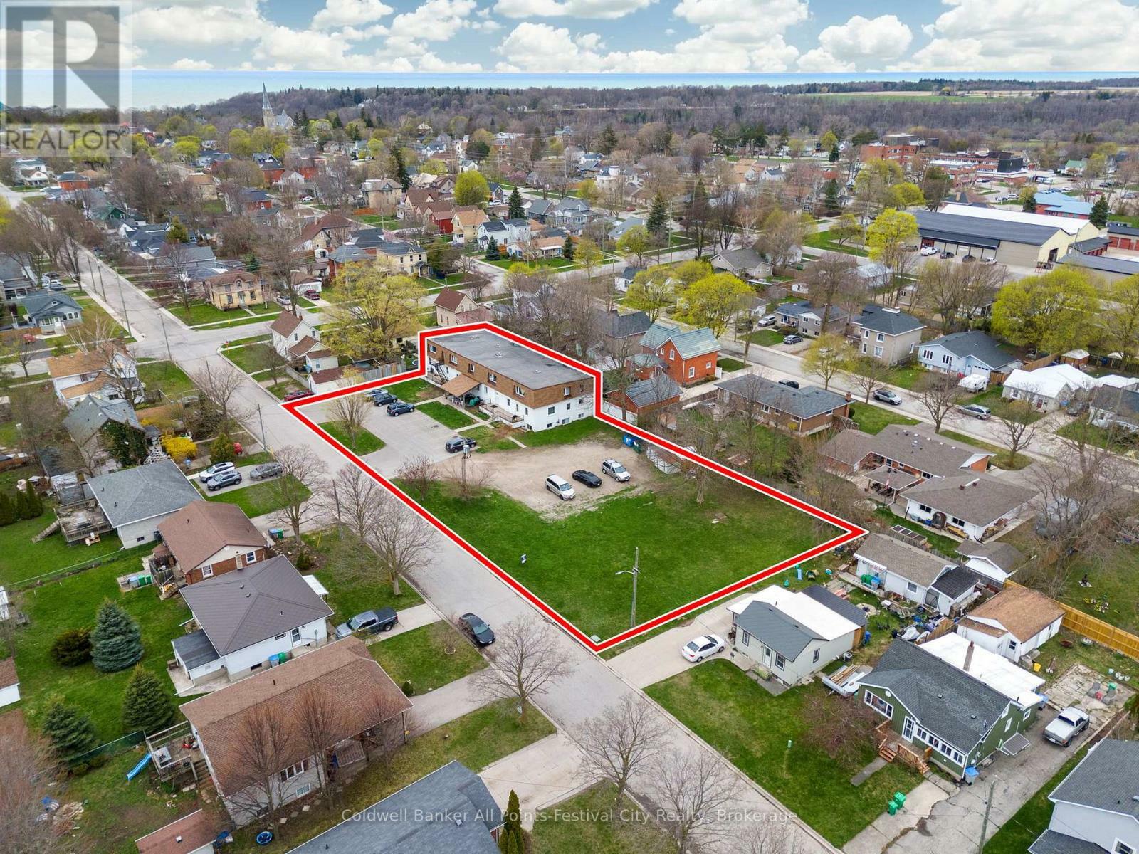 Property Photo:  151 Bruce Street East  ON N7A 1T1 