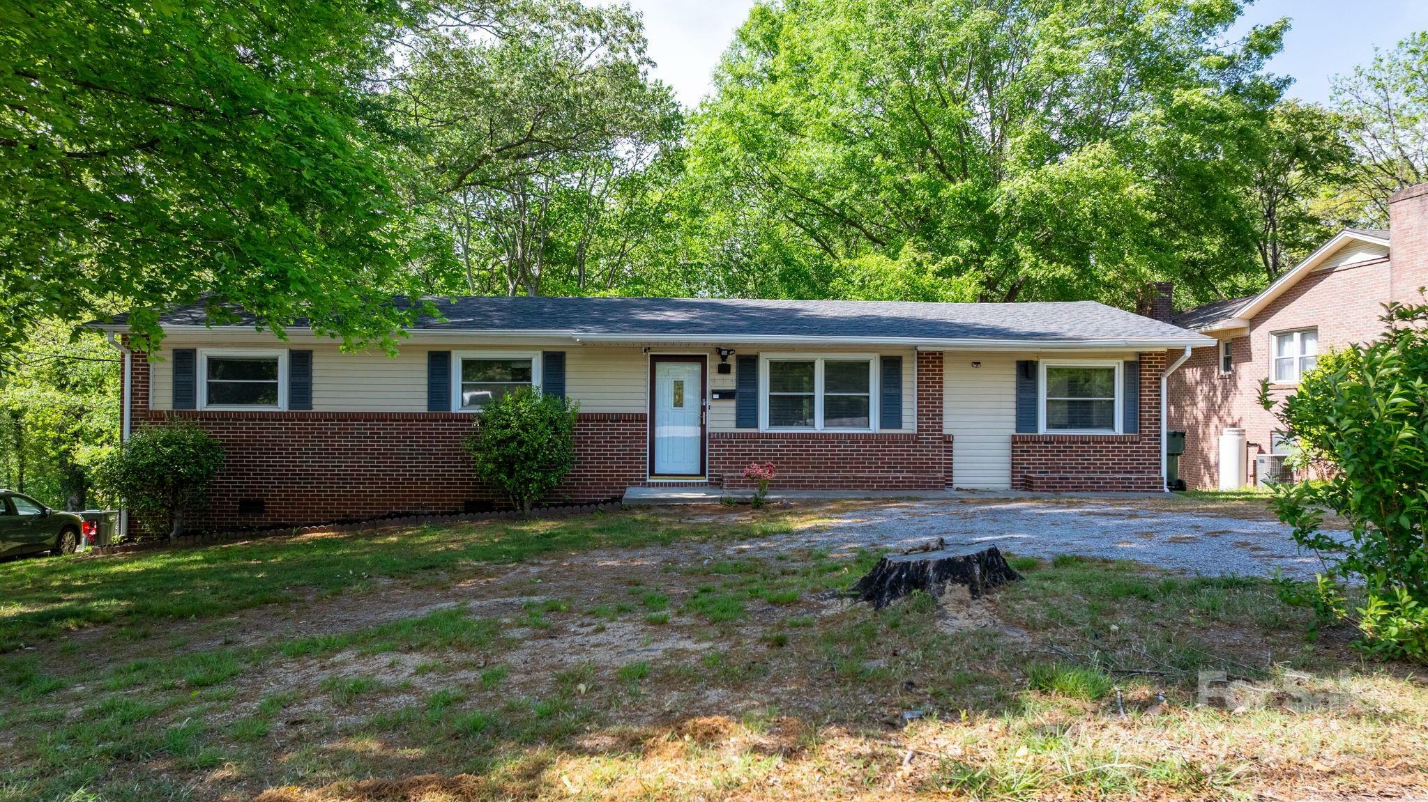 634 7th Avenue Place SE  Hickory NC 28602 photo