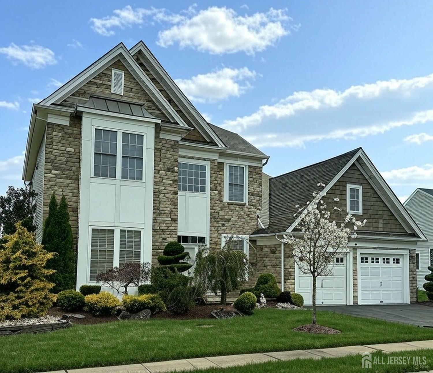 Property Photo:  1 Ballybunion Drive  NJ 08831 