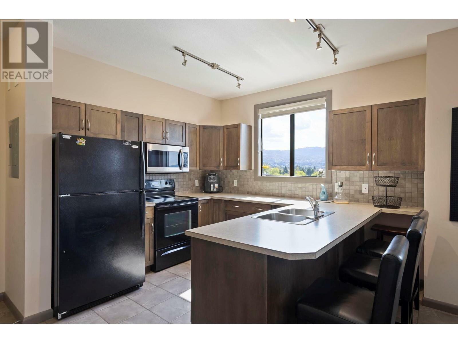 Property Photo: 654 Cook Road 543 BC V1W 3G7