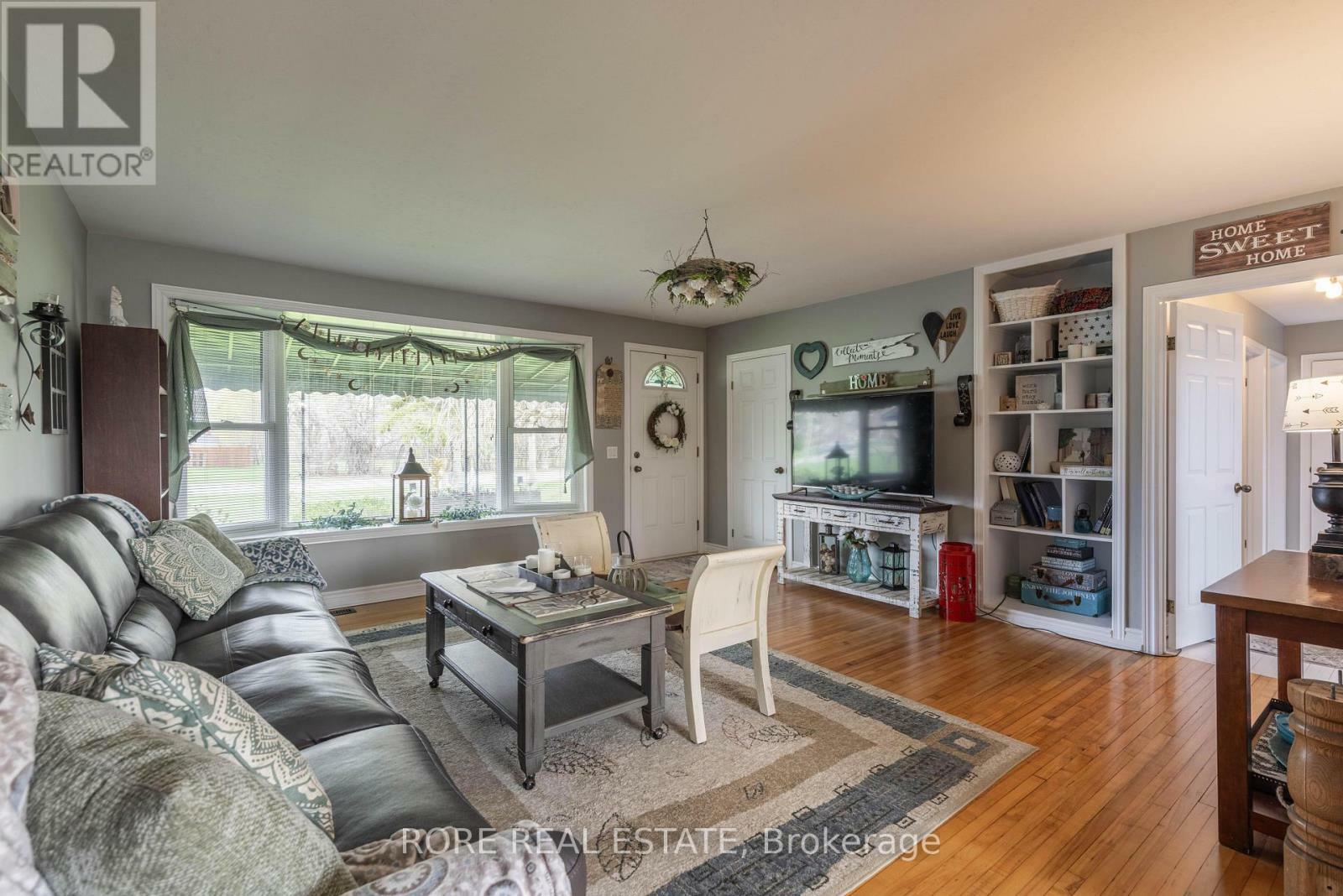 Property Photo: 536 Crescent Road ON L2A 4P8