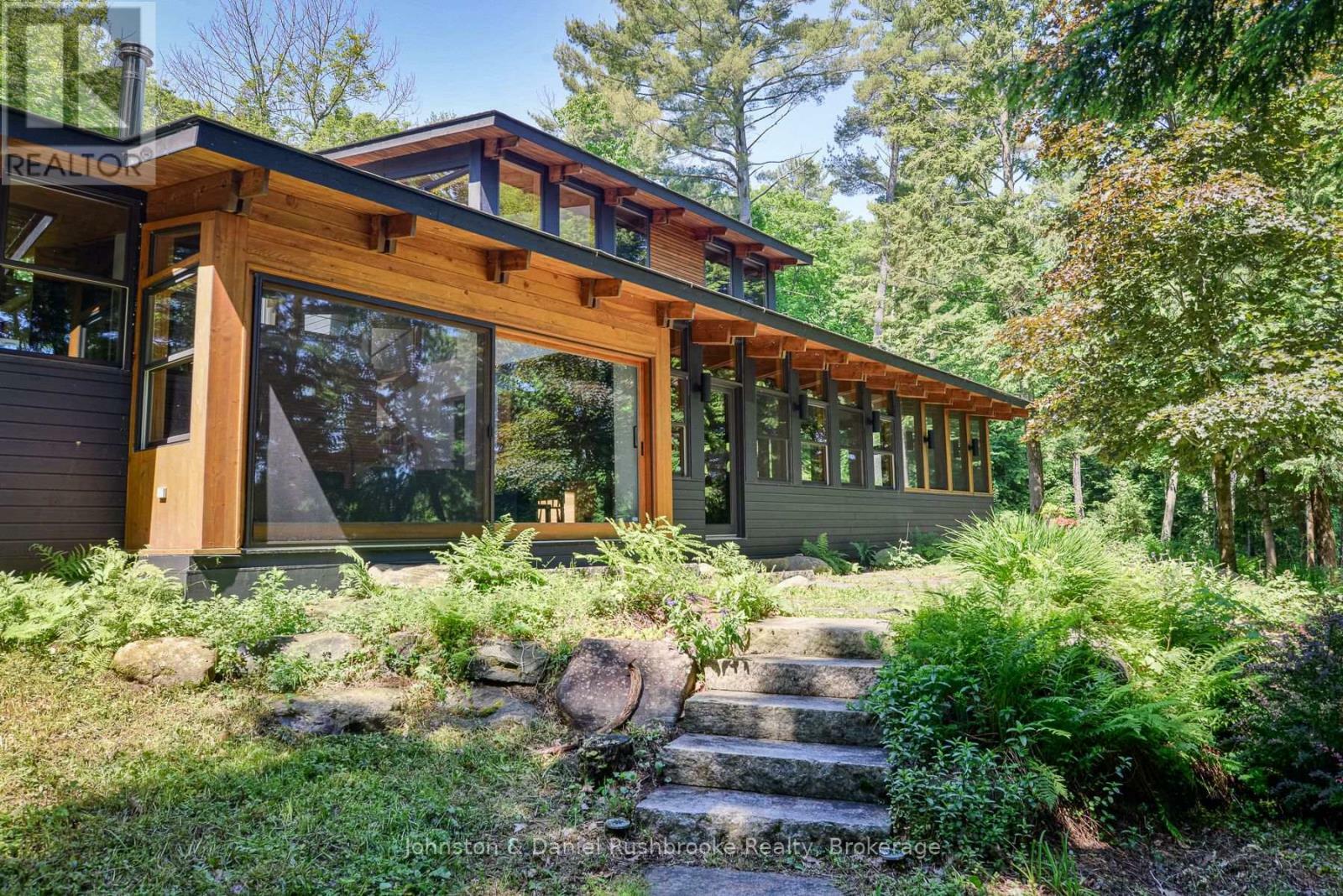Property Photo: 10 Bala Park Island ON P0C 1M0