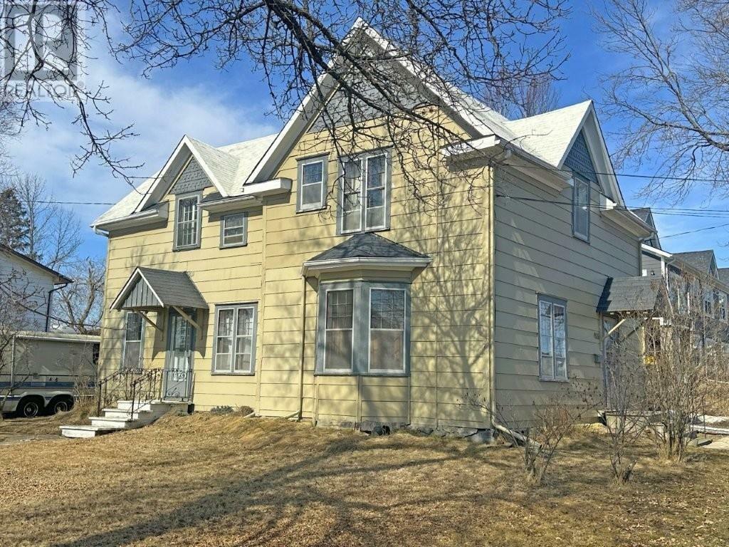 429 Van Norman St  Thunder Bay ON P7A 4C9 photo
