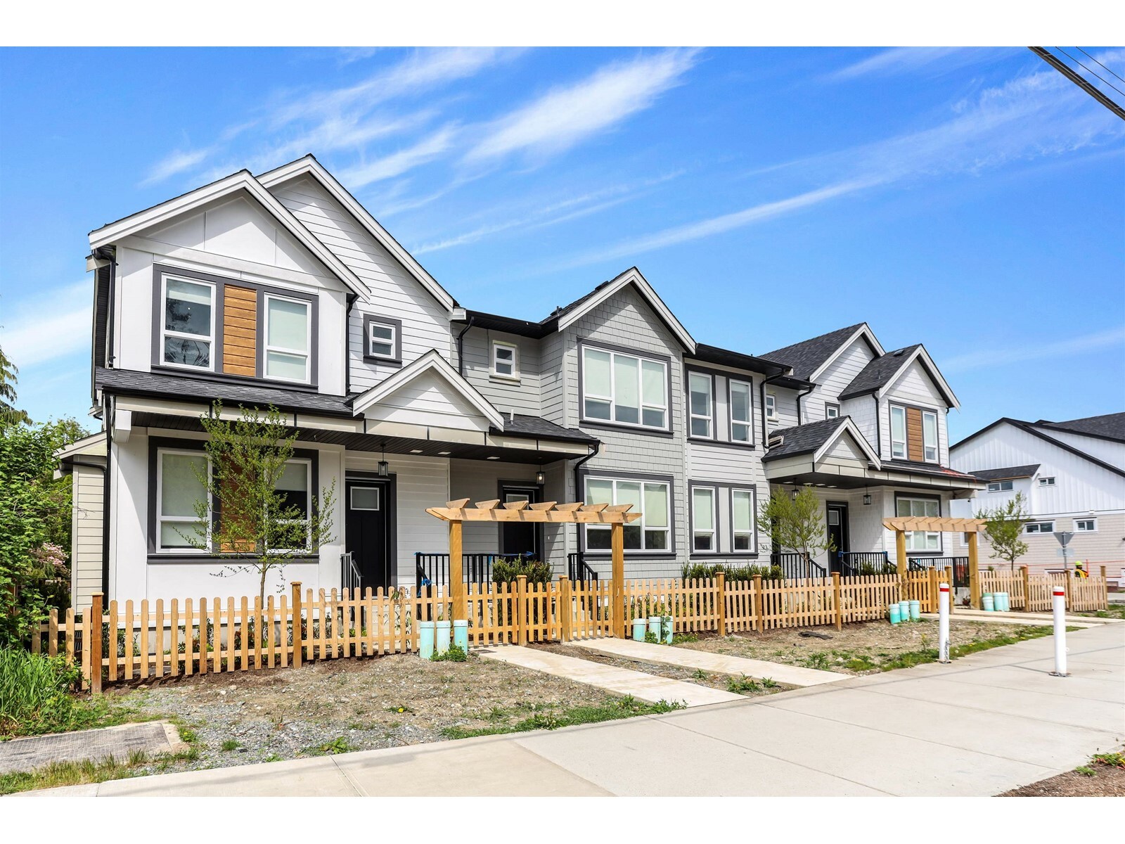 Property Photo: 20961 83 BC V2Y 4K4