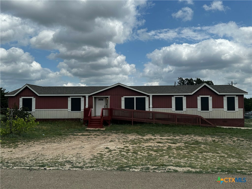 Property Photo: 230 Julia Drive TX 76522