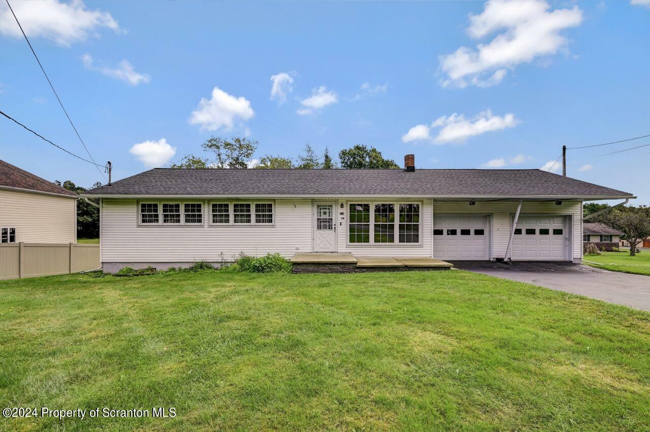 Property Photo: 710 Griffin PA 18444