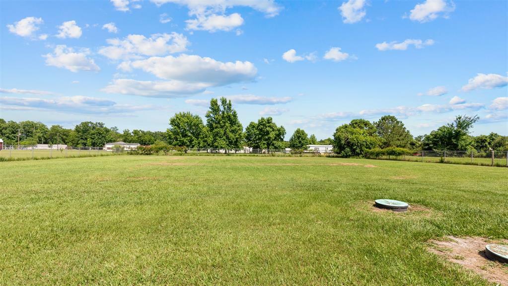 Property Photo: 333 County Road 4923 TX 77535