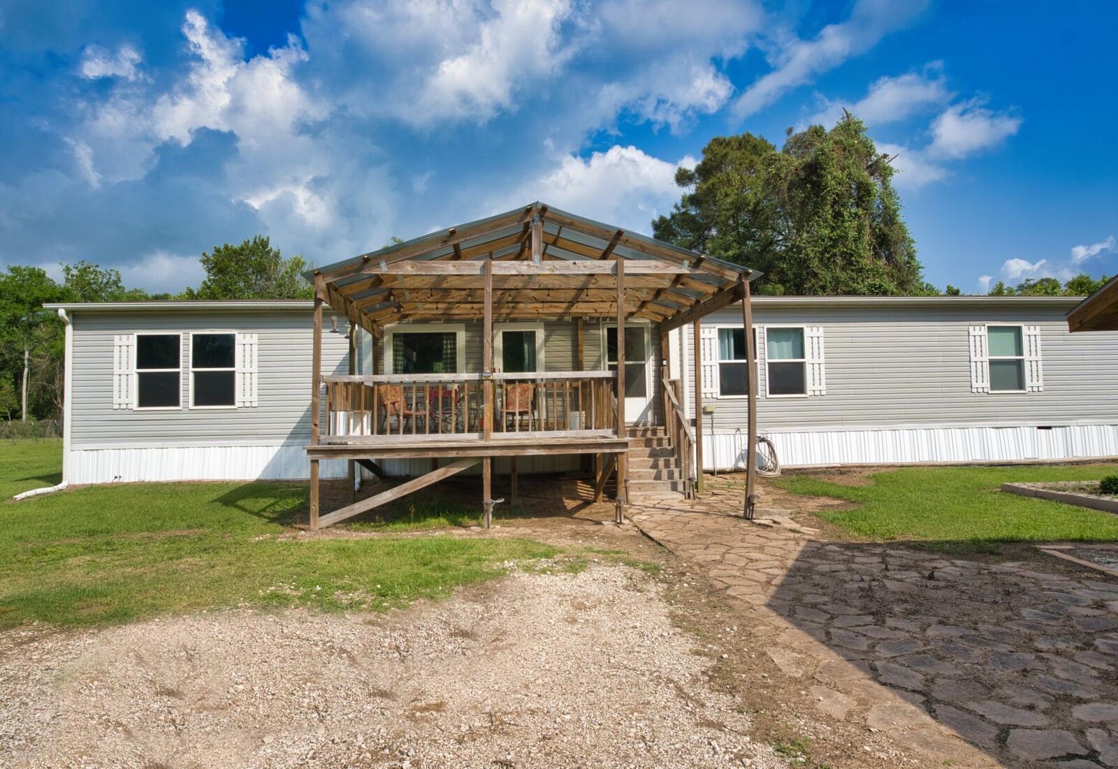 Property Photo: 555 County Road 728B TX 77480