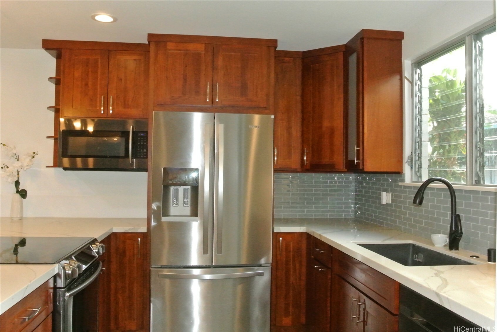 Property Photo: 1438 Hunakai Street 122 HI 96816
