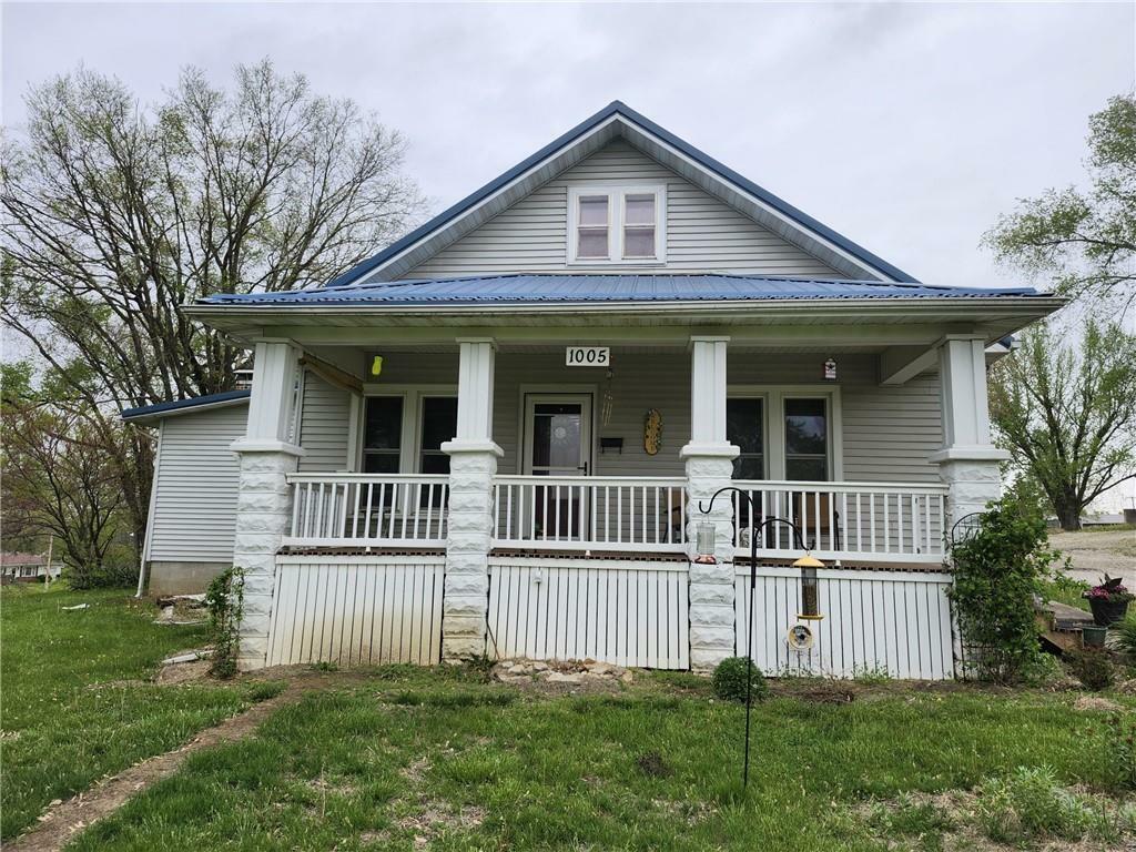 Property Photo: 1005 E Park Street MO 64673