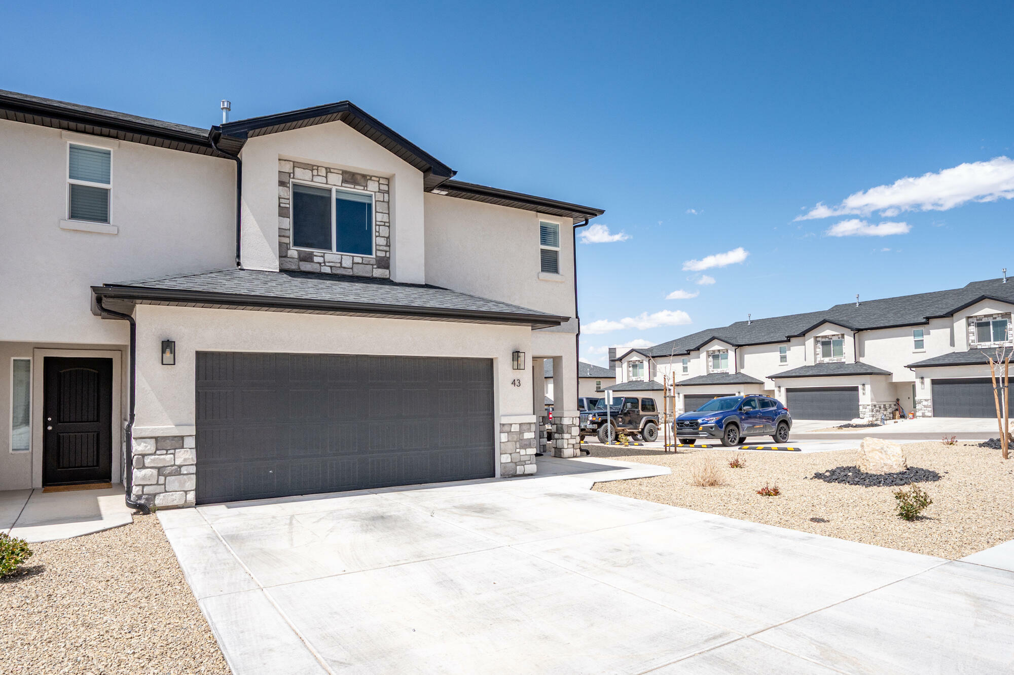 Property Photo: 668 E Fiddlers Cove Dr #43 UT 84721