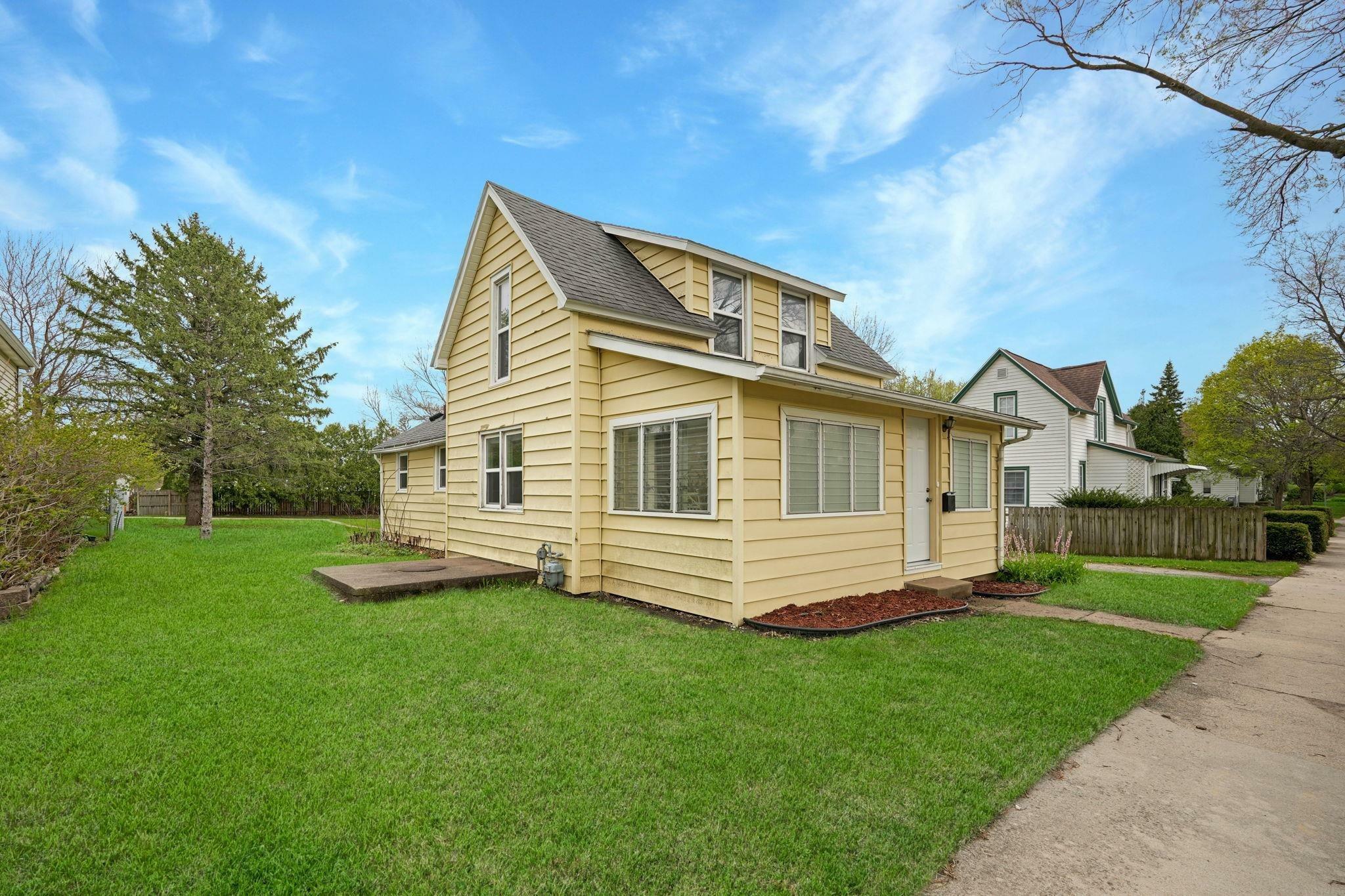 1410 Walnut Street  Cedar Falls IA 50613 photo