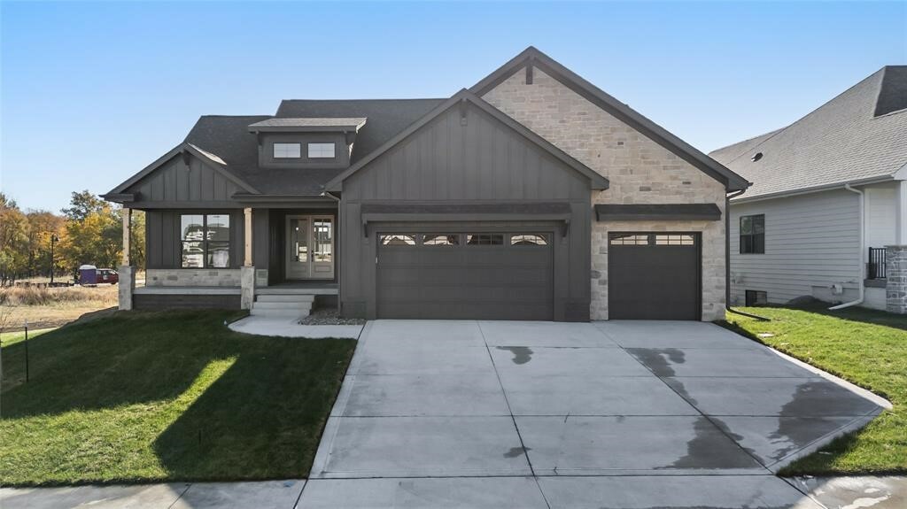 Property Photo: 17950 Tanglewood Drive IA 50325