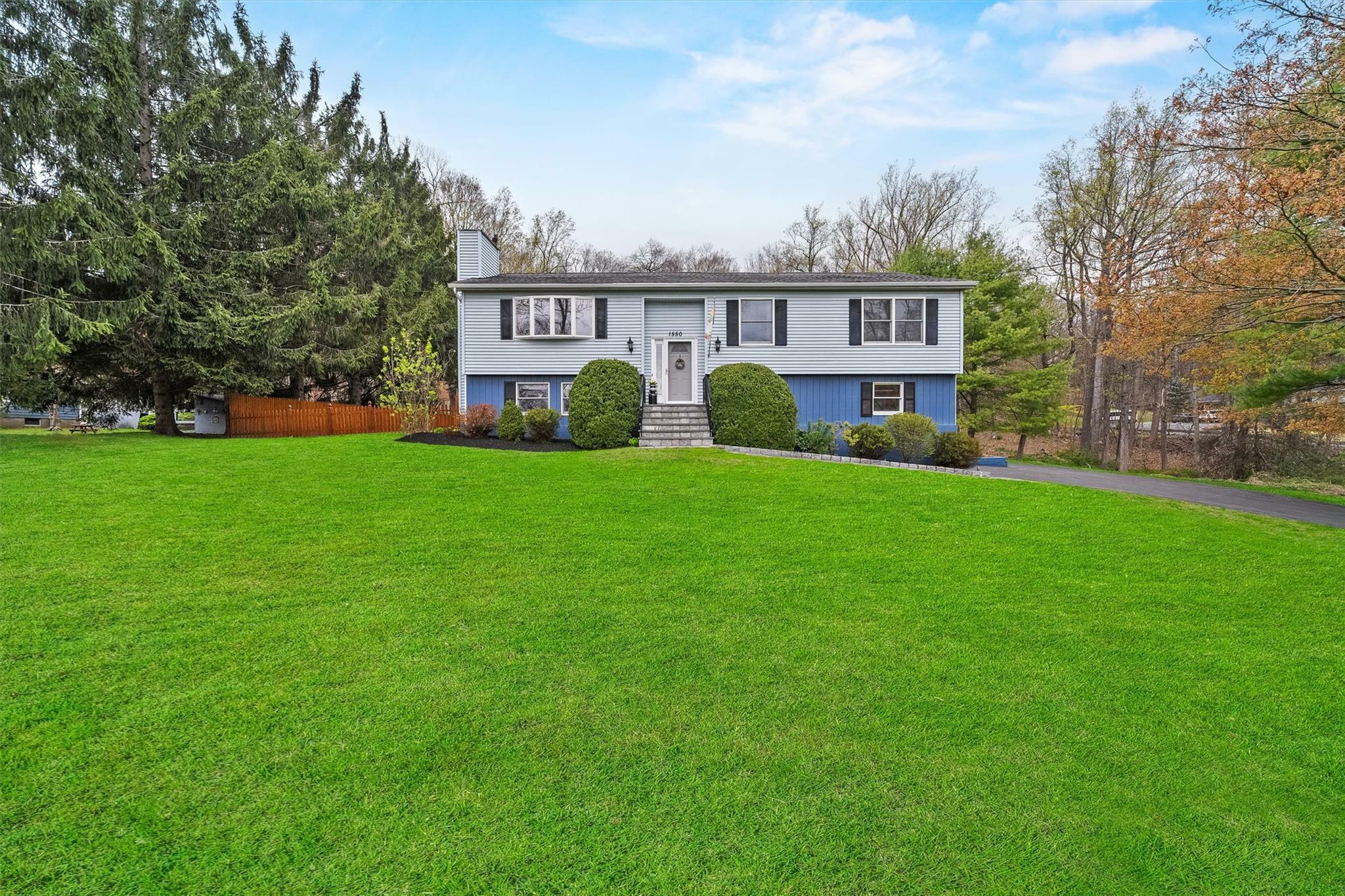 Property Photo: 1550 Croton Lake Road NY 10598