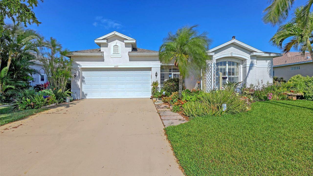 Property Photo: 5022 46th Street W FL 34210