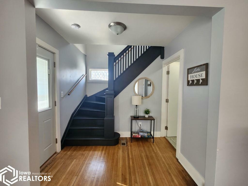 Property Photo: 400 N 5th Street IA 50428