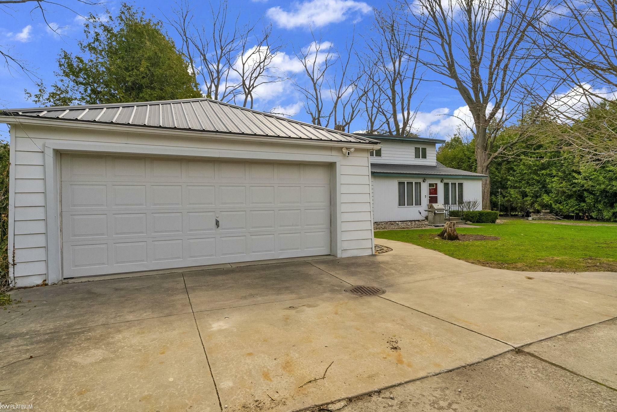 Property Photo: 1121 S. Lakeshore Road MI 48419