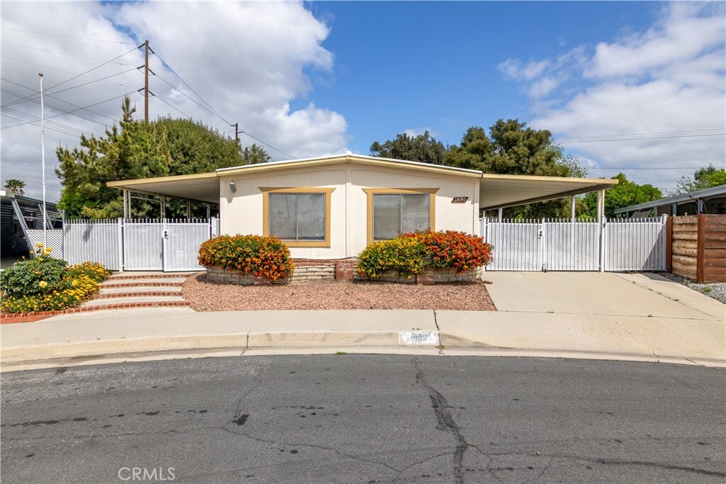 Property Photo: 1690 Carlotta Drive CA 92543