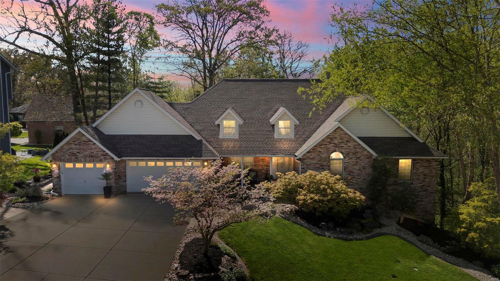 115 Kingsbrooke Boulevard  Glen Carbon IL 62034 photo