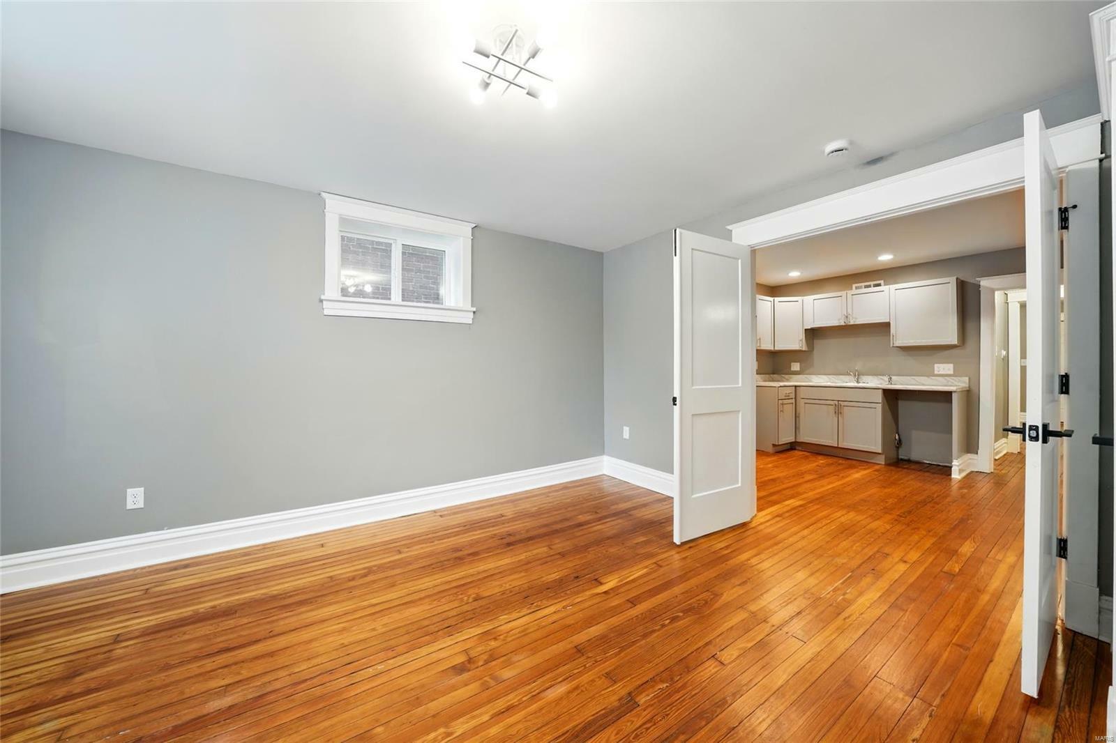 Property Photo: 3179 Minnesota Avenue A MO 63118