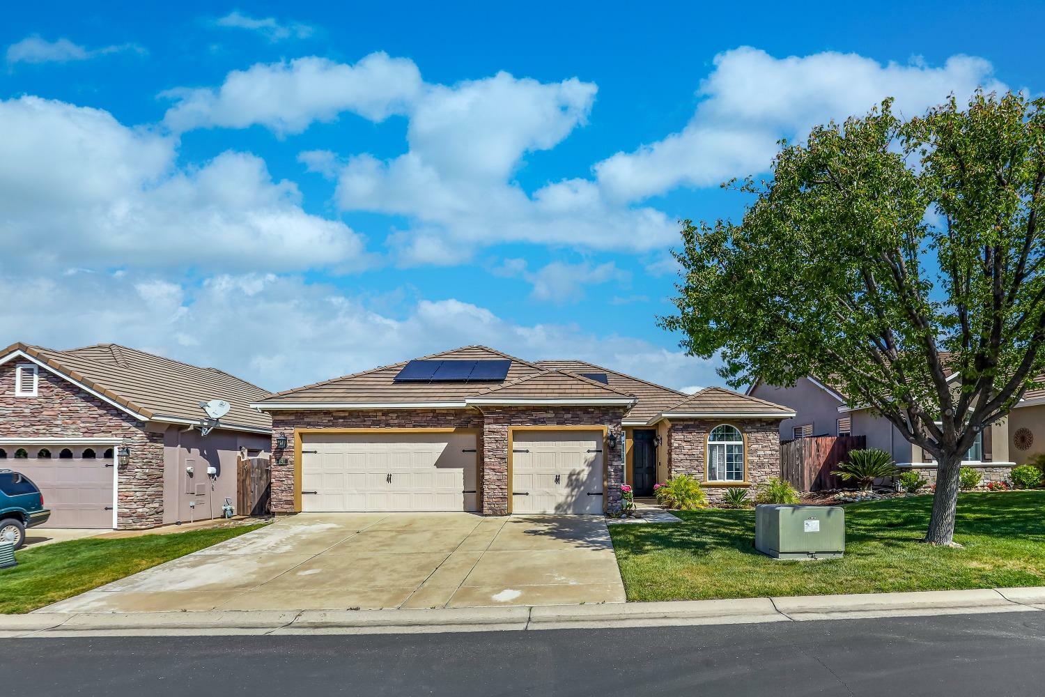Property Photo: 191 Bullion Hill Drive CA 95252
