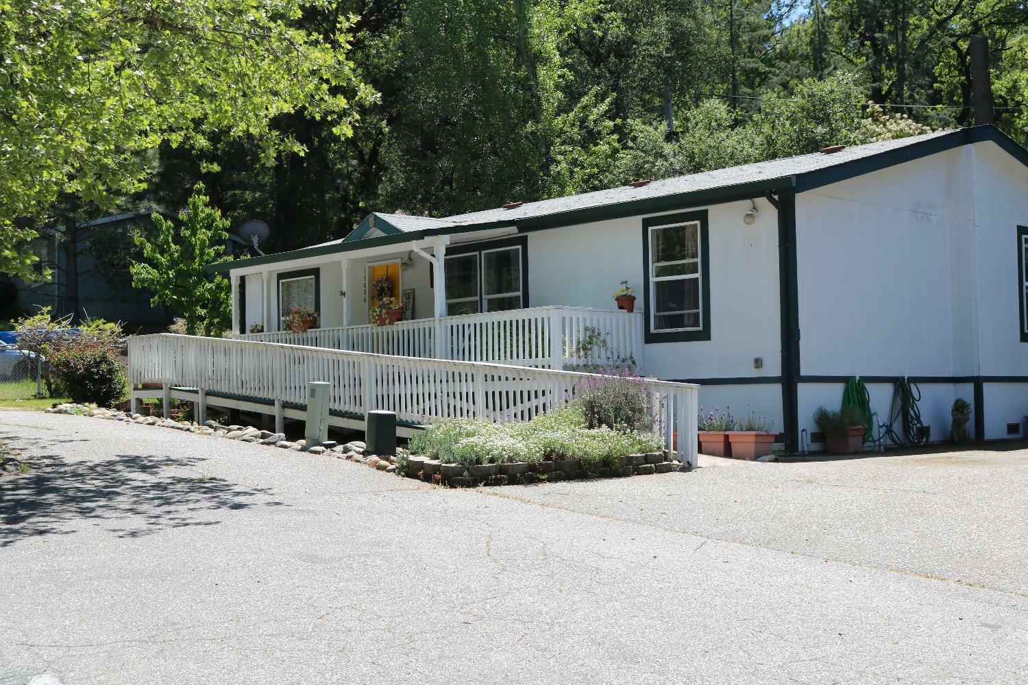 Property Photo: 11086 Sierra Circle CA 95946