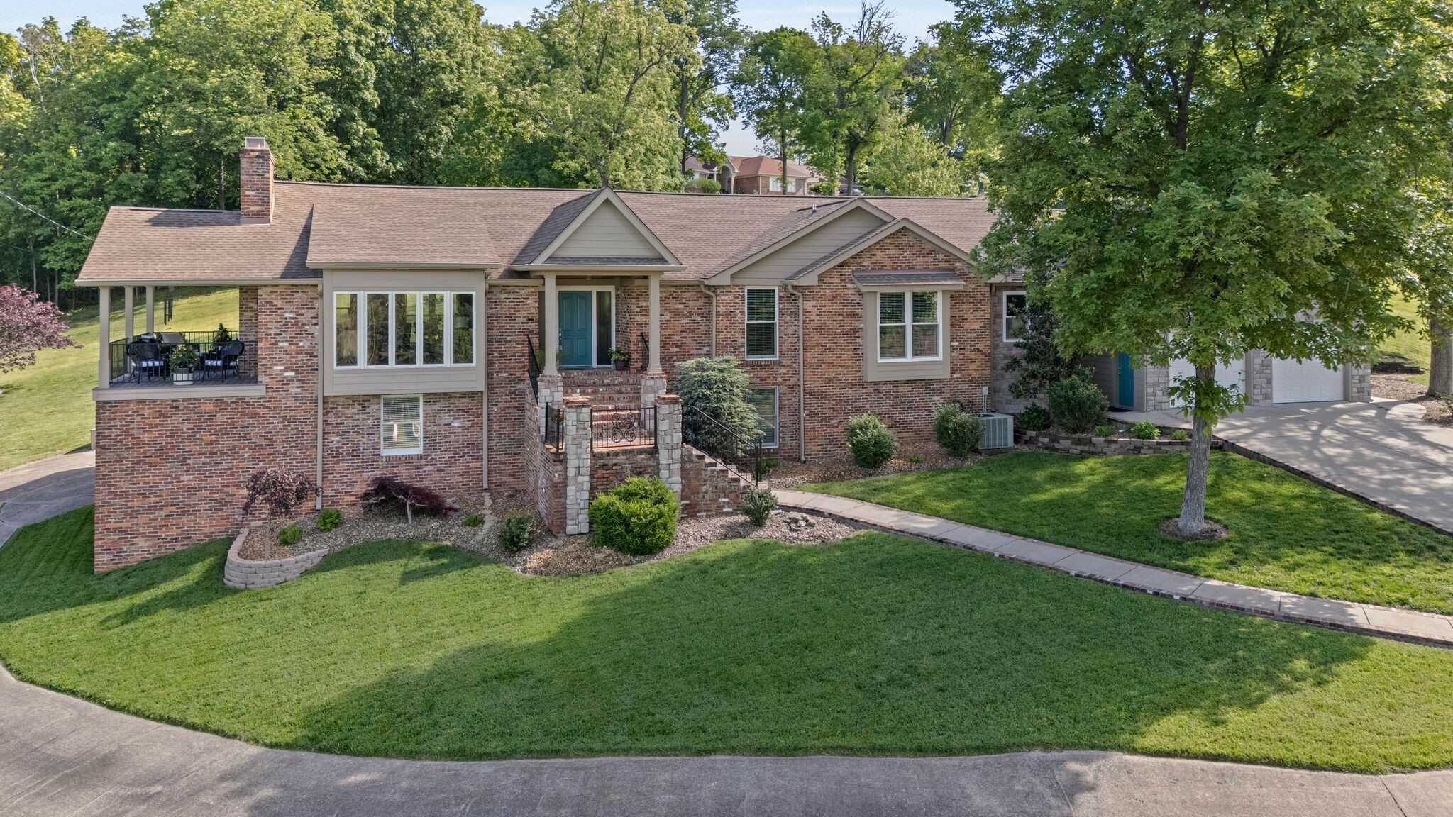Property Photo: 1035 Hillview Dr TN 37075