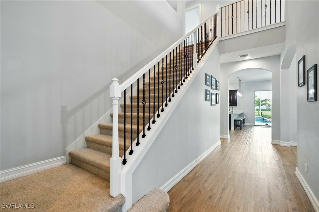Property Photo: 2660 Stonyhill Court FL 33993