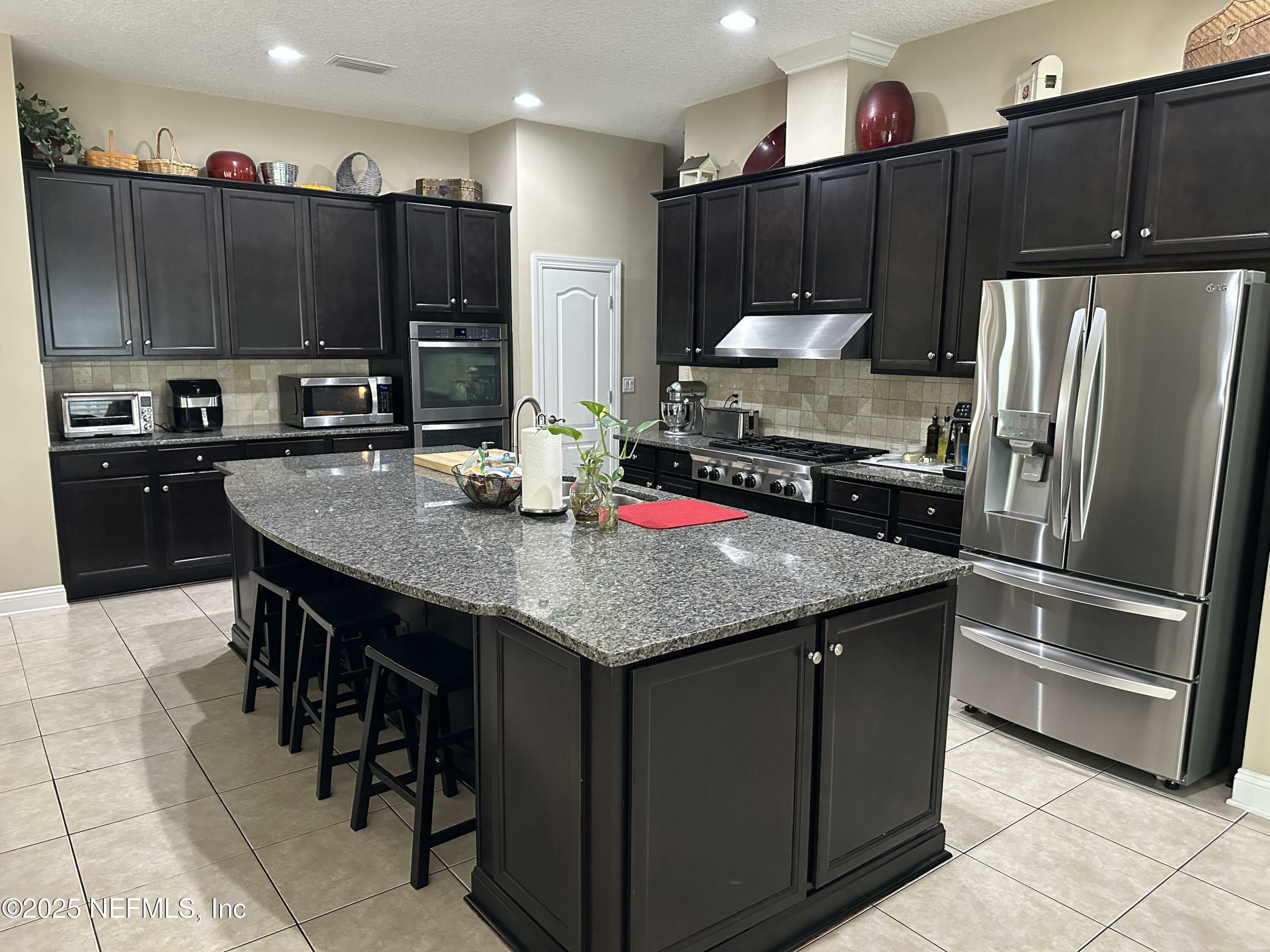 Property Photo: 746 Abby Mist Drive FL 32259