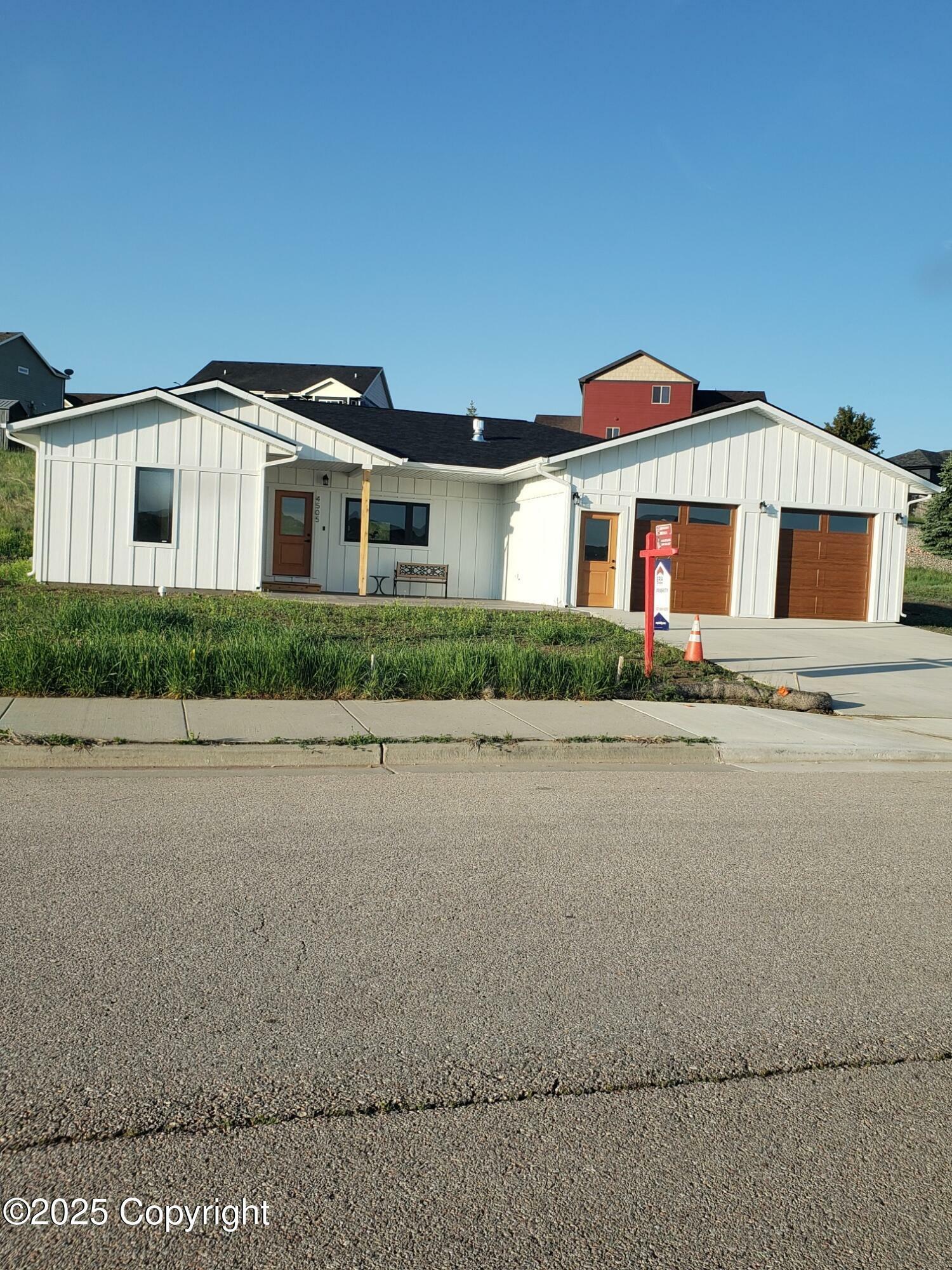 Property Photo: 4505 Westover Rd - WY 82718