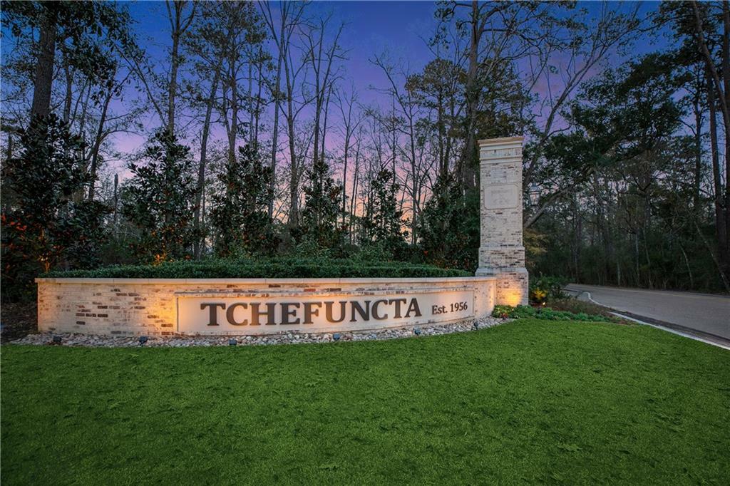 Property Photo: 14 Wax Myrtle Lane LA 70433