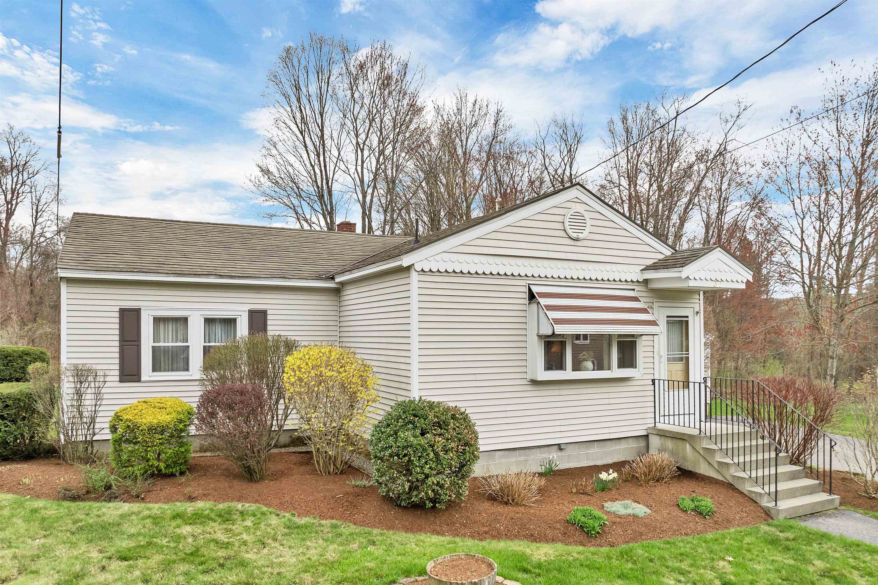 Property Photo: 37 Beaton Street NH 03235