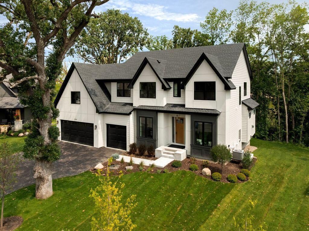 Property Photo: 9399 Eagle Ridge Way MN 55317